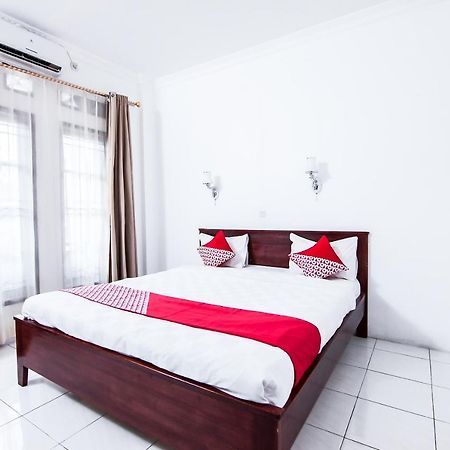 Oyo 796 Penginapan Fergael Pematangsiantar Ngoại thất bức ảnh