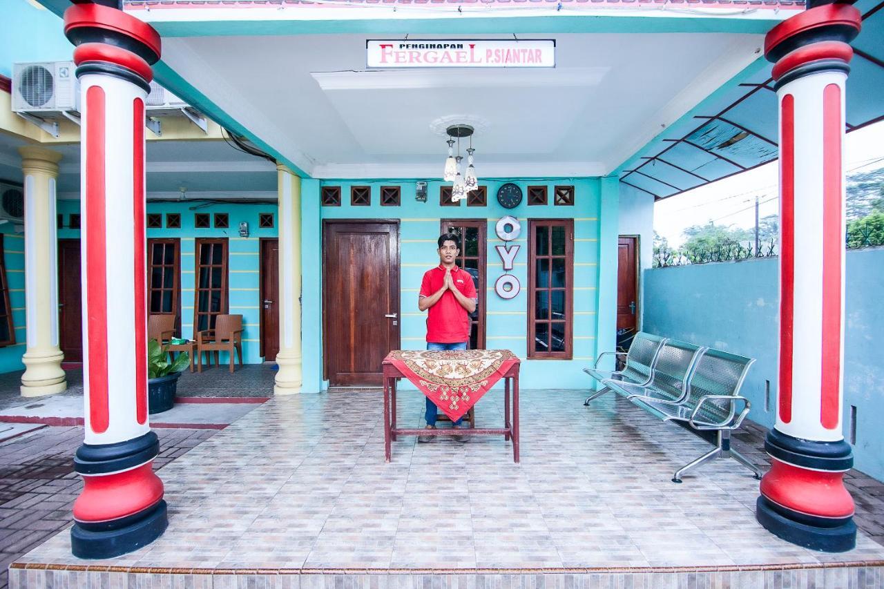 Oyo 796 Penginapan Fergael Pematangsiantar Ngoại thất bức ảnh